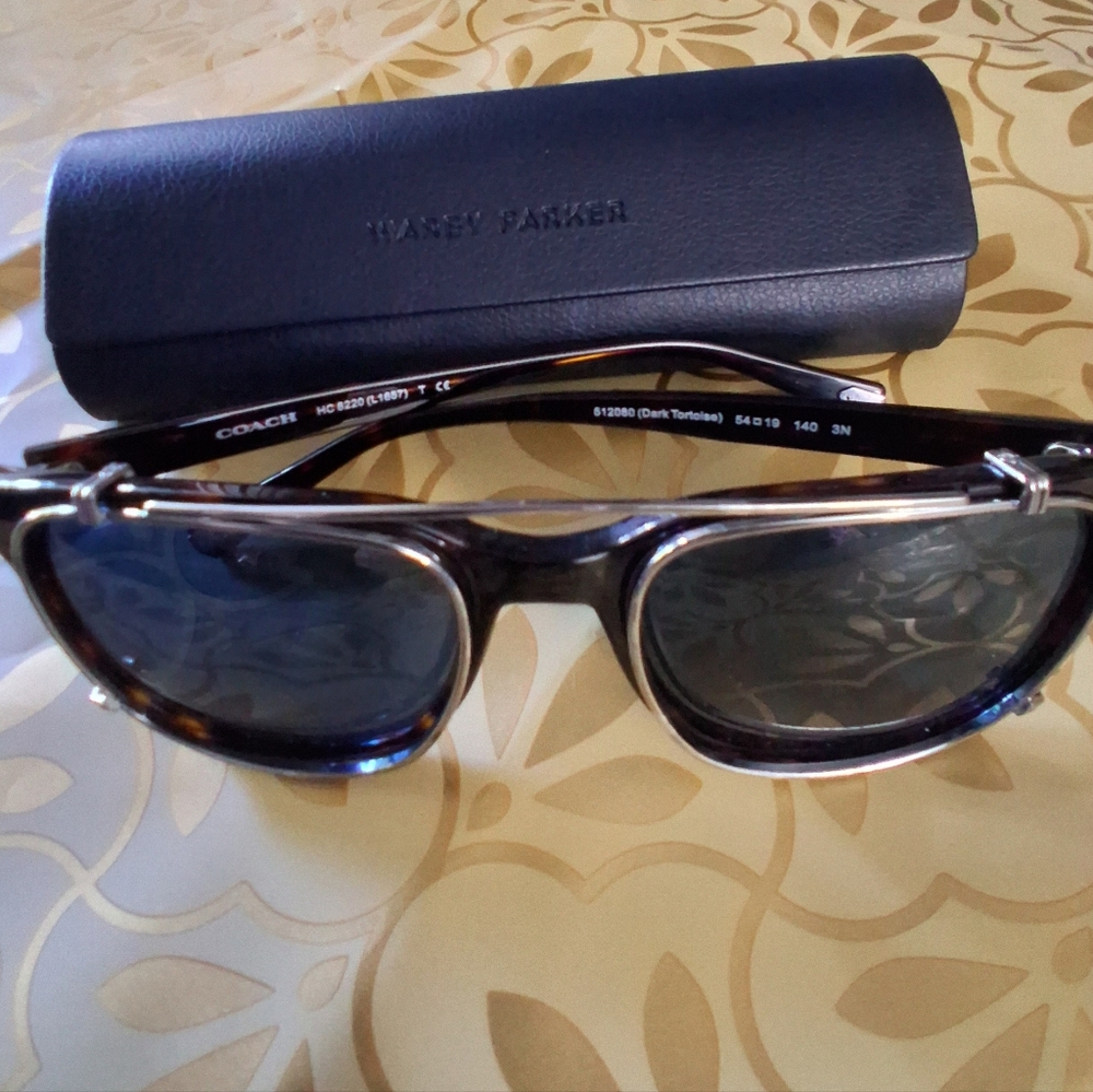 🔥Coach DARK TORTOISE Black Square Frame Sunglasses Blue Shades & FREE GIFT - Picture 4 of 13